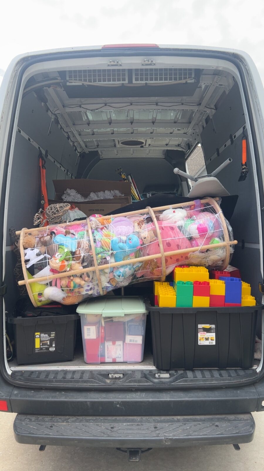 Loaded B2 service van providing supplemental capacity for a Centerton-area move