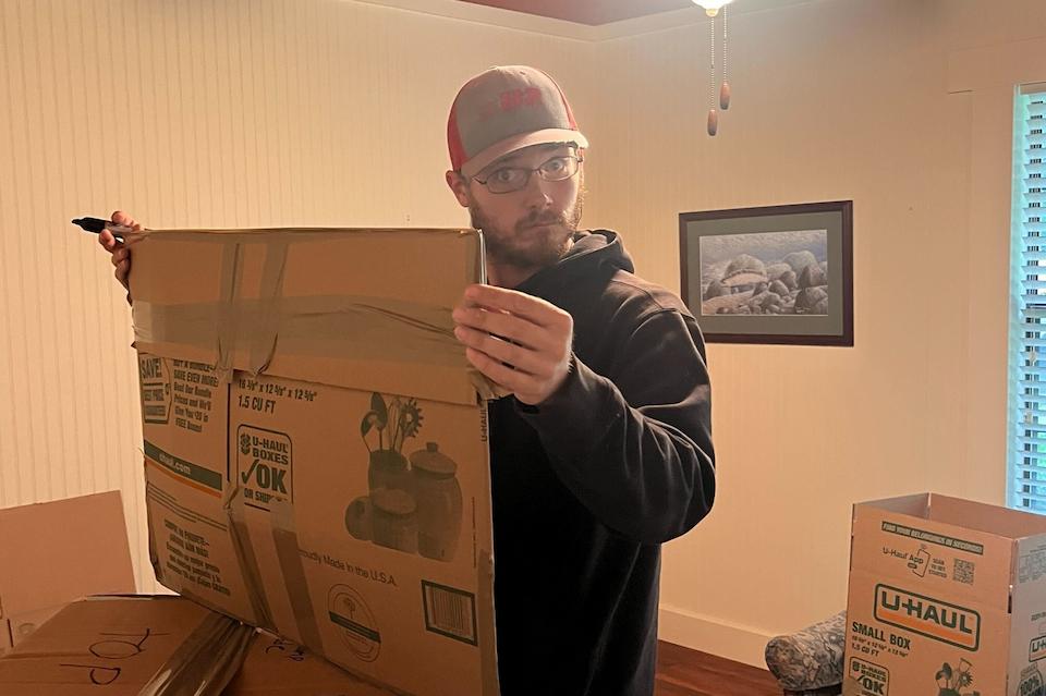 Jodie Bumgardner — B2 Moving crew photo 5