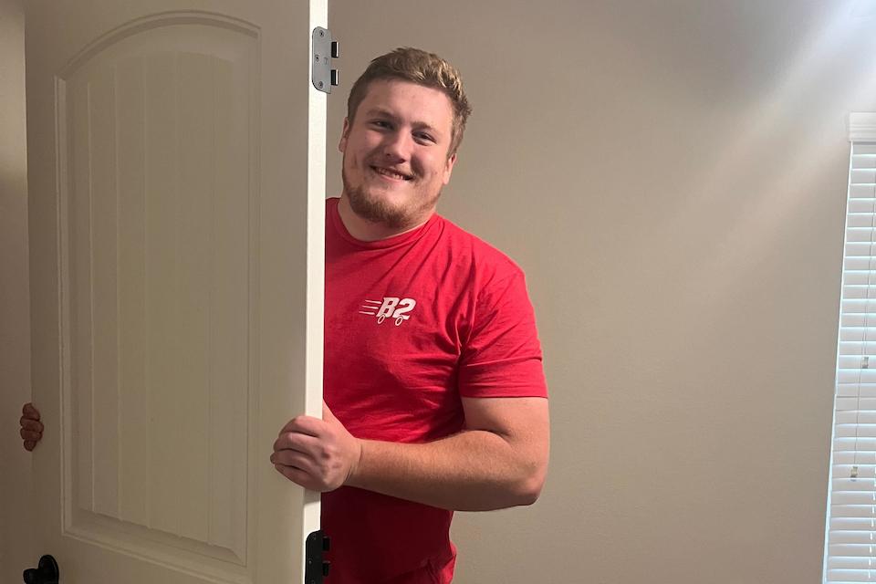 Noah Vining — B2 Moving crew photo 2