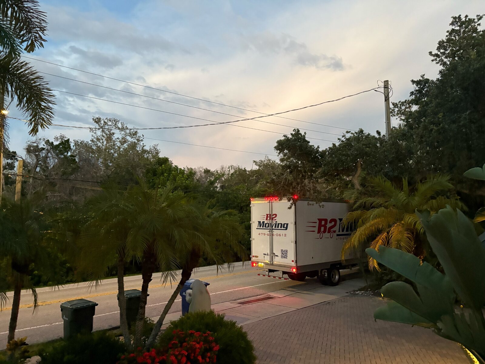 B2 Moving truck completing a direct long-distance delivery in Florida