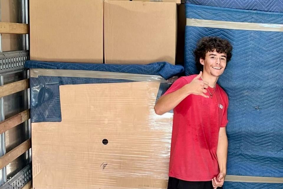 Jaxon Burch — photo 2